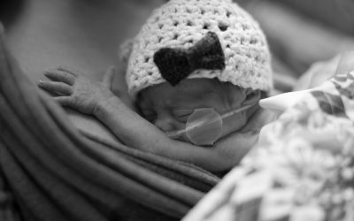 10 Ways to Support Preemie Parents While Their Baby is at the NICU